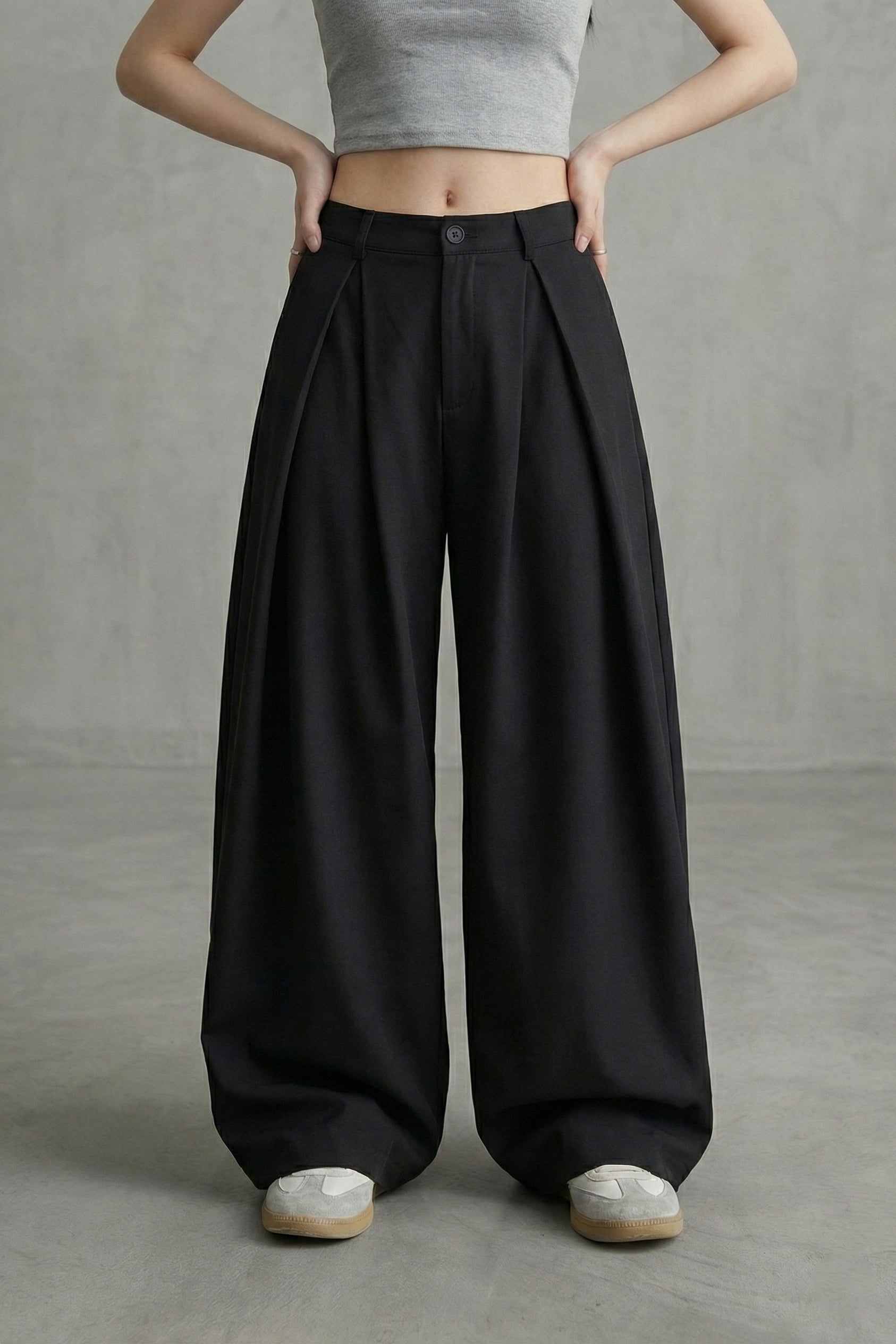 WOMEN'S PANTS