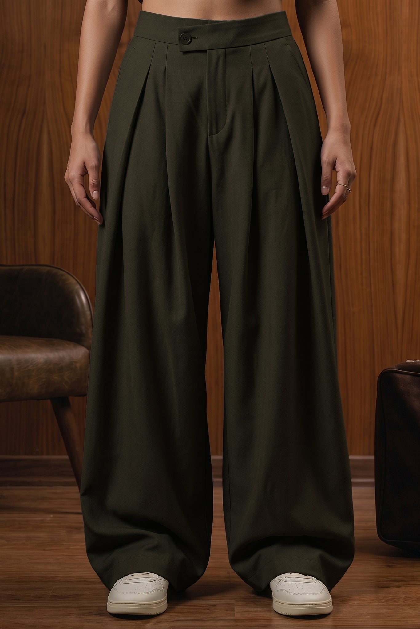 The Solenne Pleated Trousers — Olive