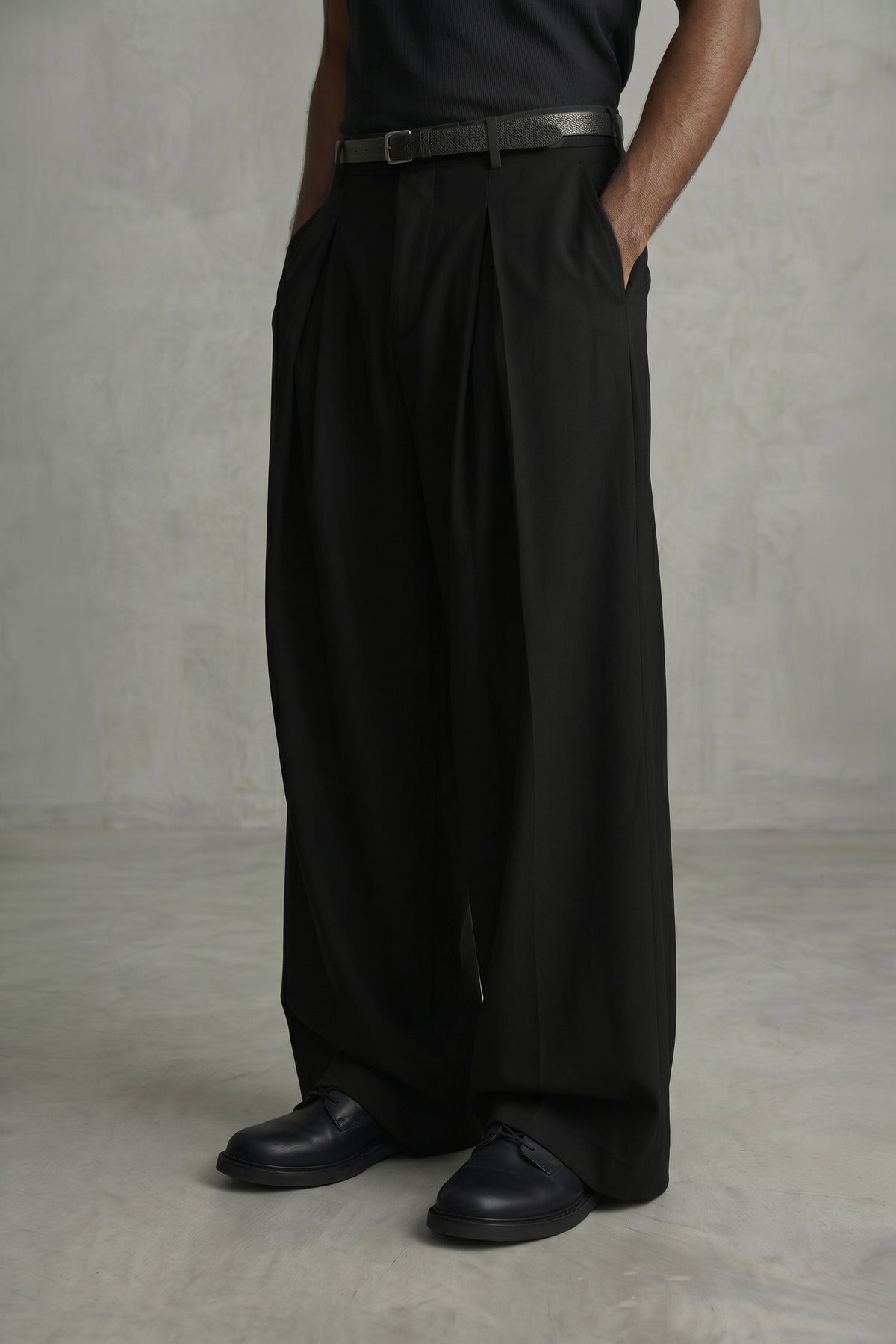 The Kairo Trousers — Onyx