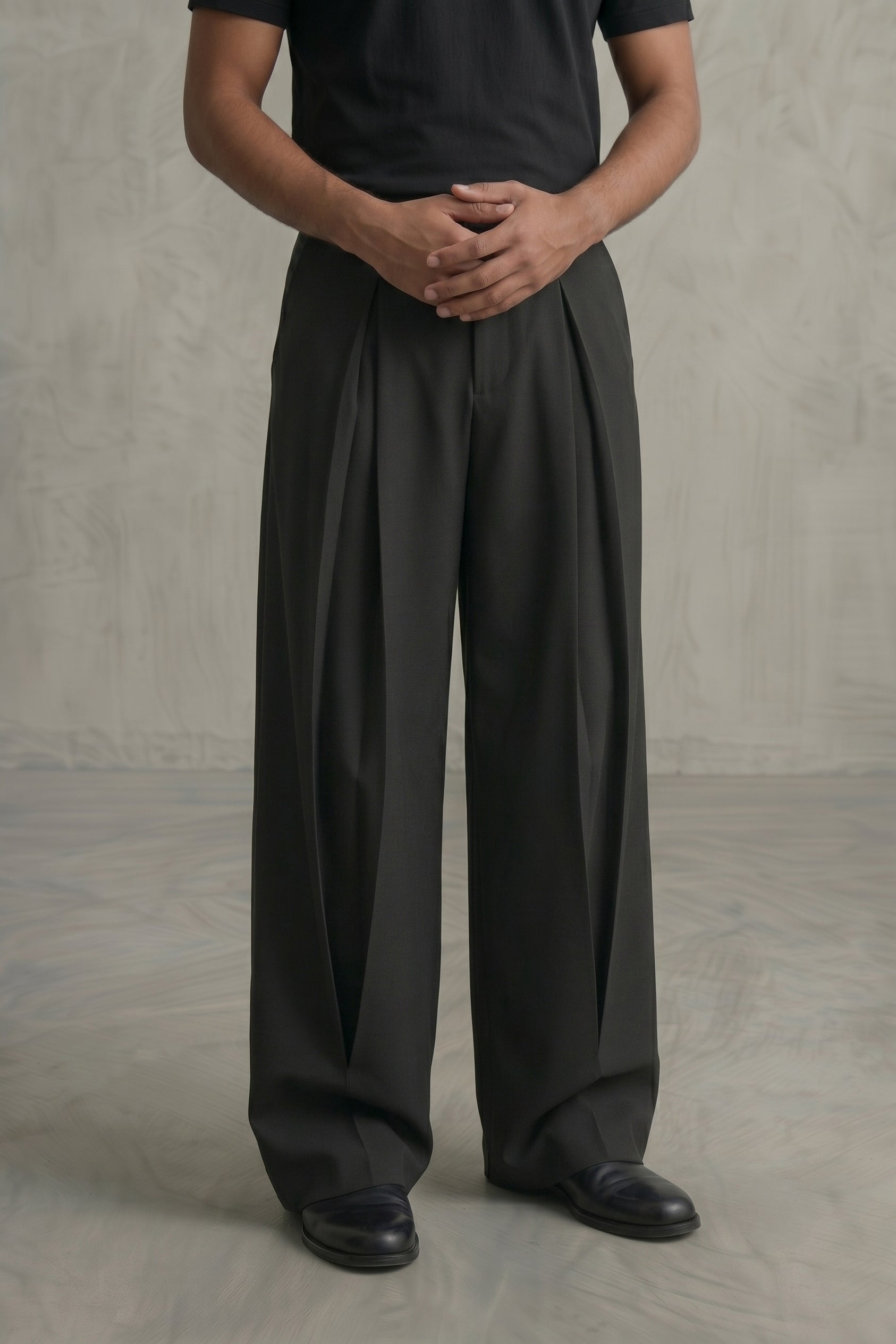 The Lenz Wide Pleated Trousers — Obsidian