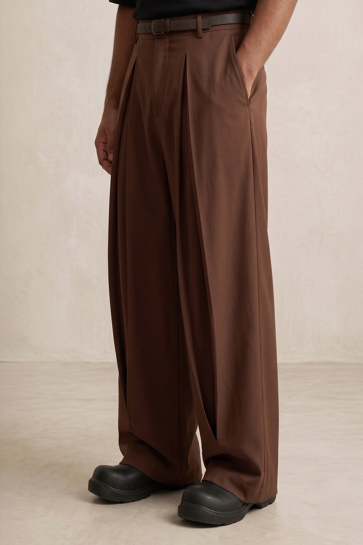 The Lenz Wide Pleated Trousers - Brick