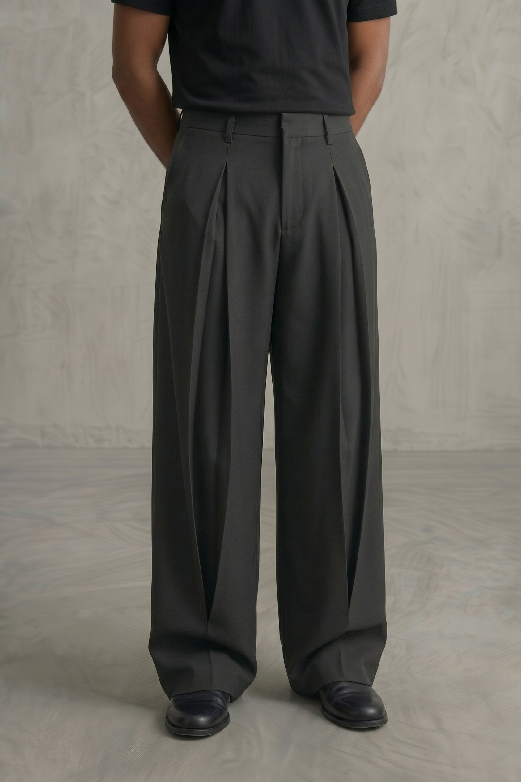 The Lenz Wide Pleated Trousers — Obsidian