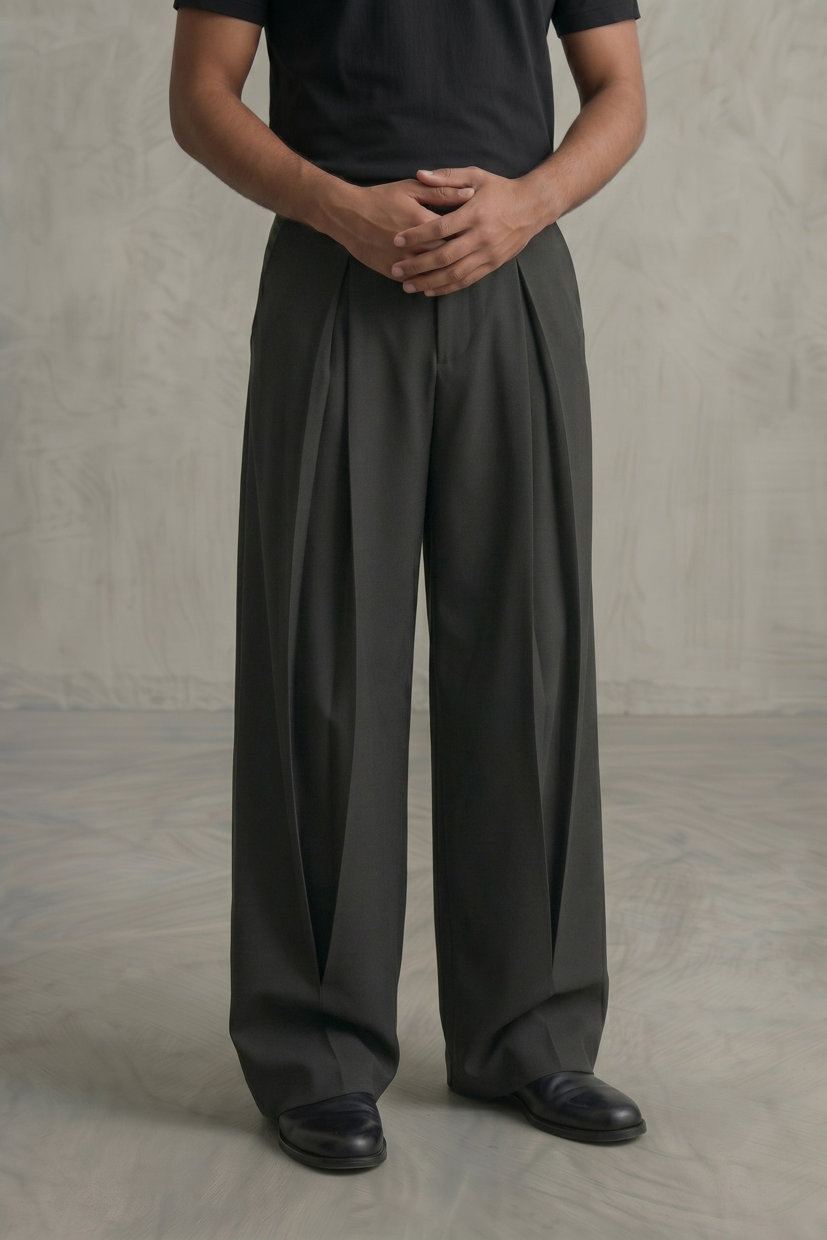 The Lenz Wide Pleated Trousers — Obsidian