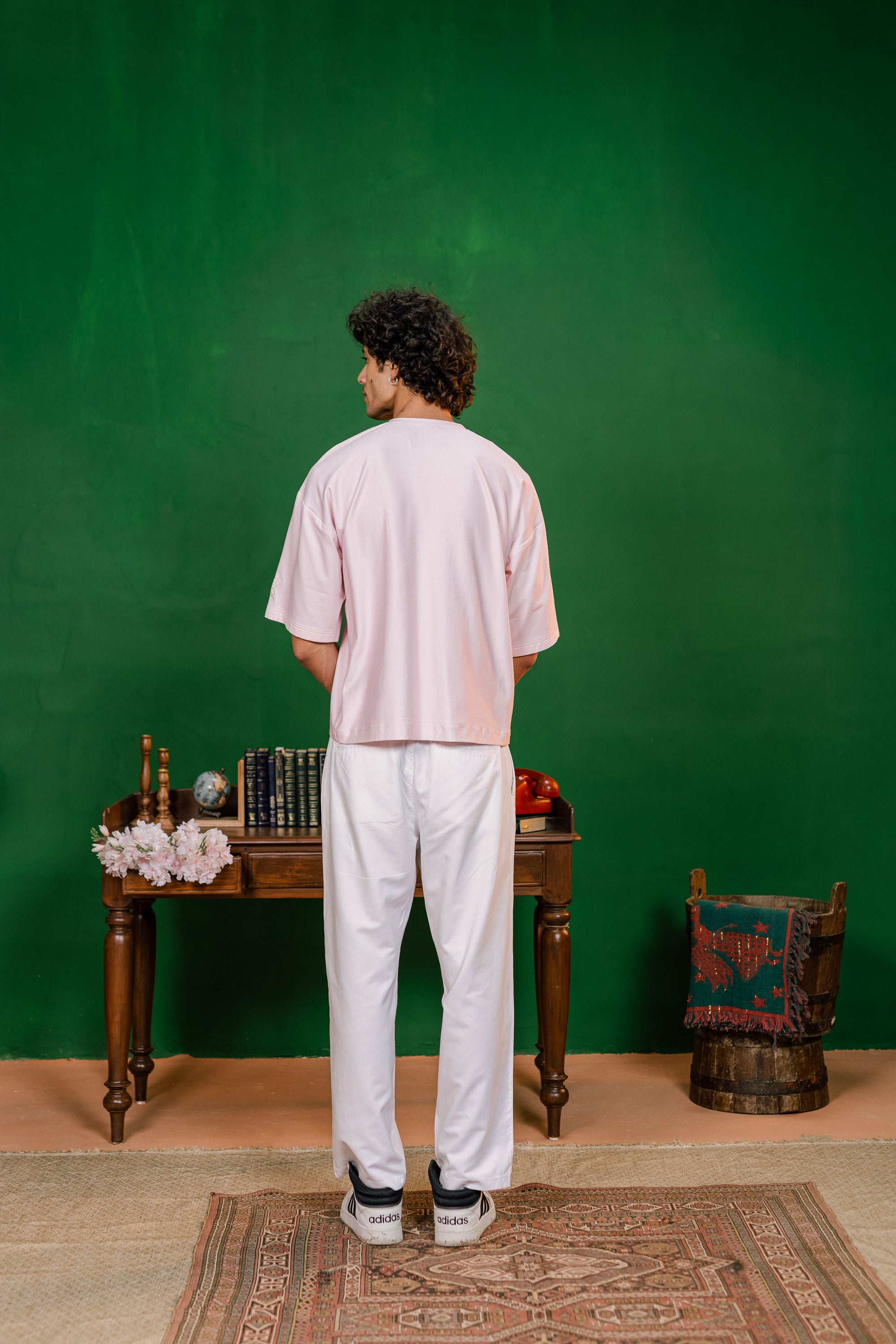 Solution Living T-Shirt – Bubblegum Breeze